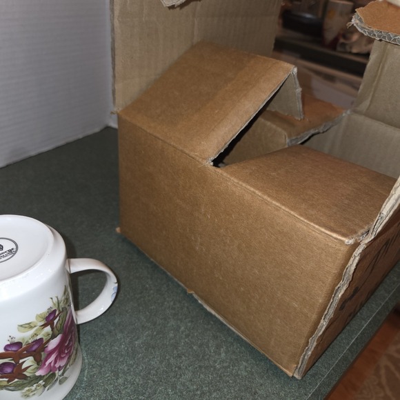 St George ENGLAND fine bone china floral coffee tea mugs cups 10 oz Set Of 4 - Picture 10 of 11